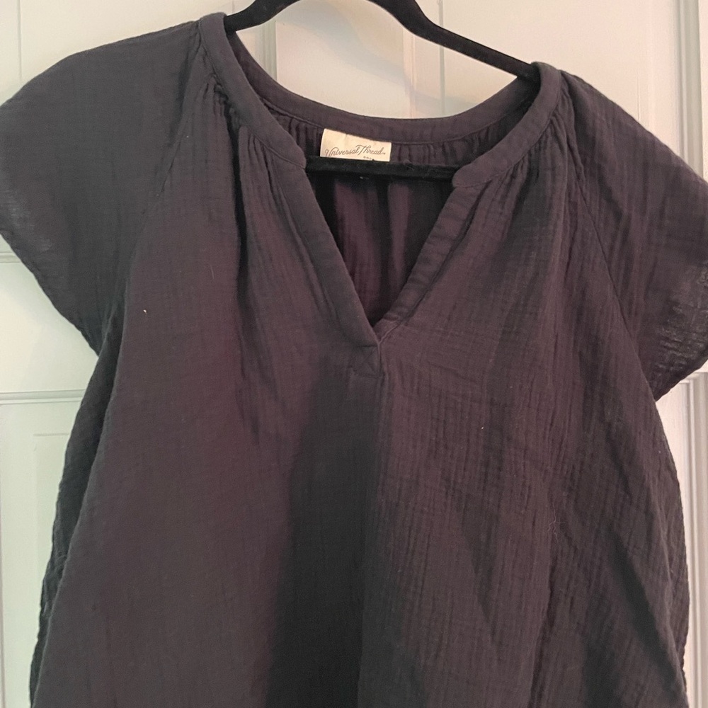 Euc Universal Thread black blouse size large - Picture 5 of 7